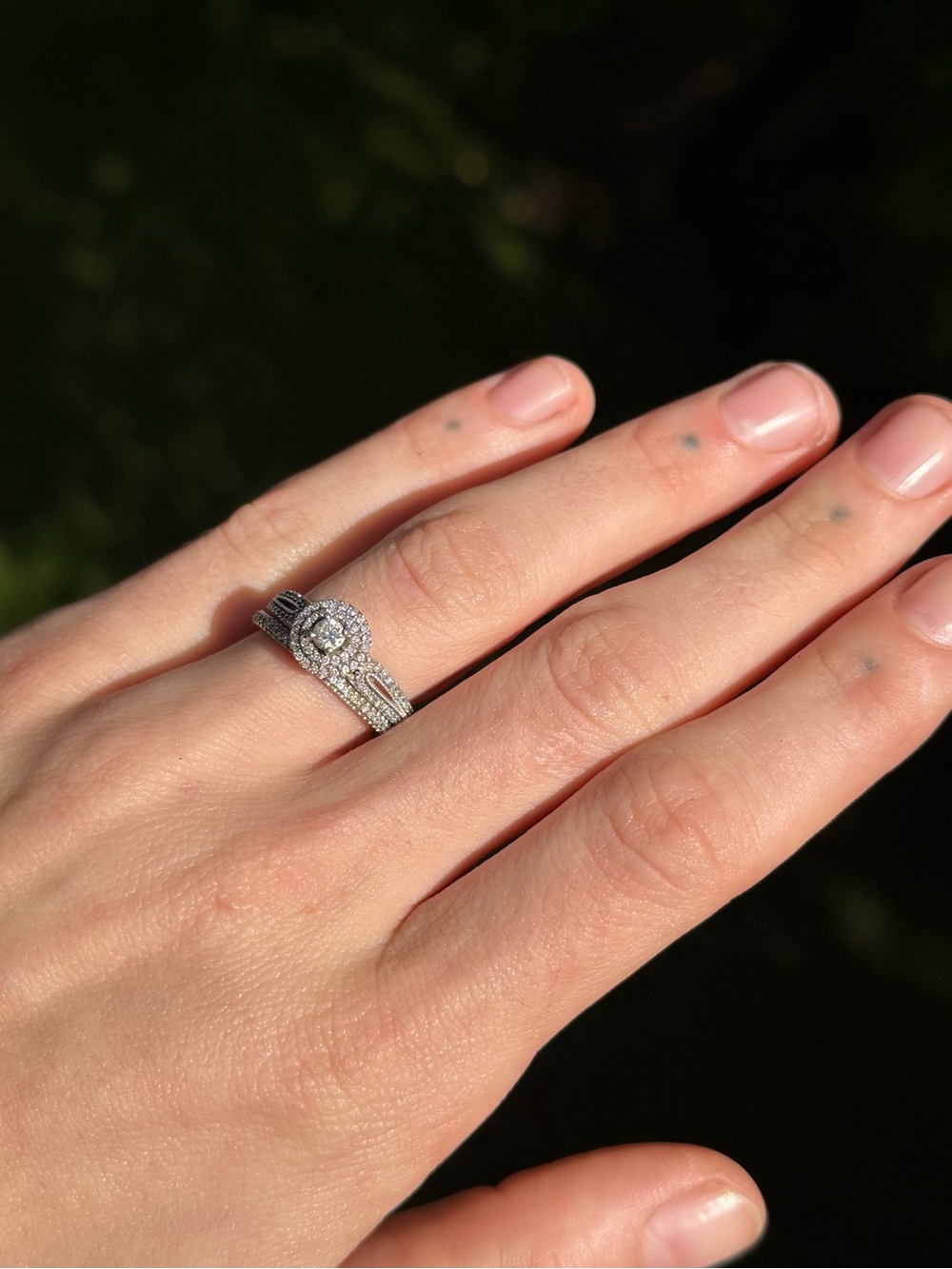 14K Gold Diamond Wedding Ring / Engagement Ring 💎